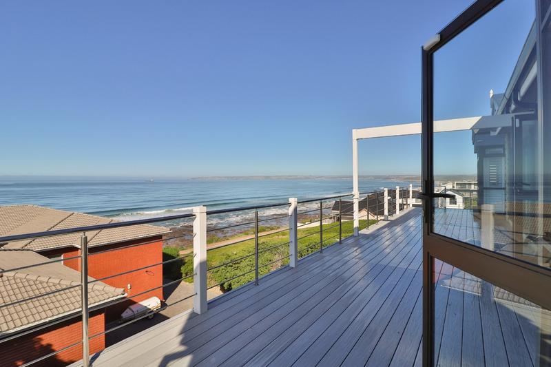 8 Bedroom Property for Sale in Reebok Western Cape